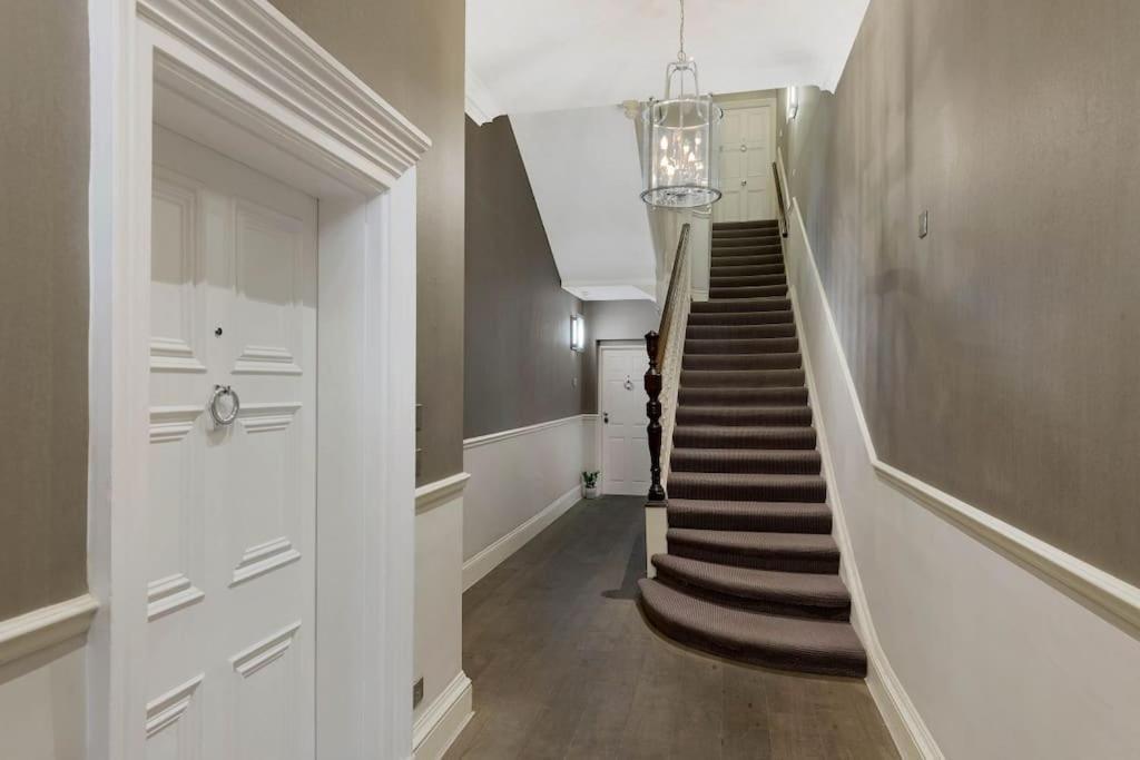 Wonderful Knightsbridge Apartment By Harrods 伦敦 外观 照片